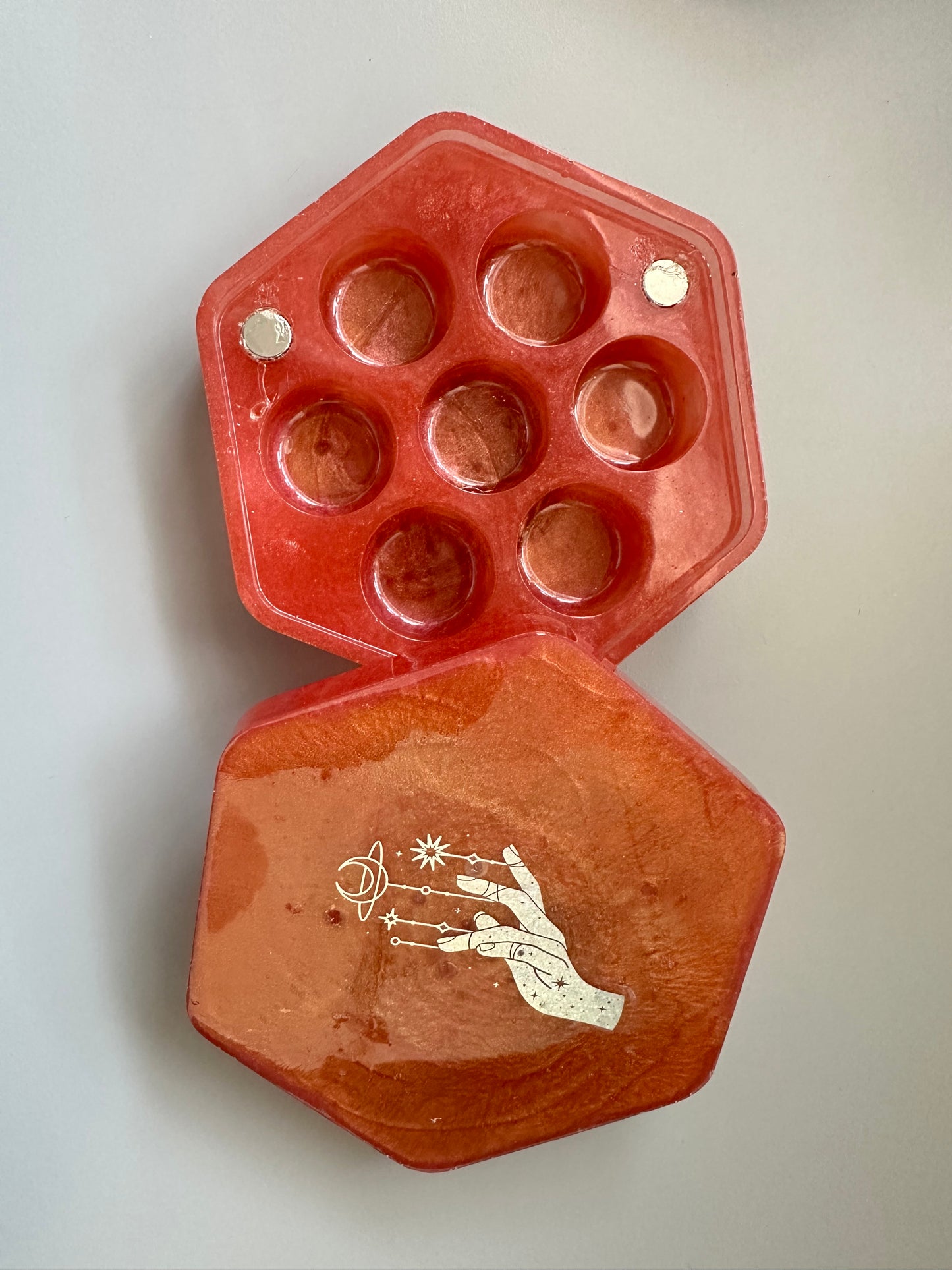 Resin dice box, orange